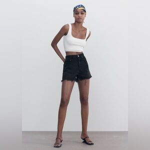 Zara FRAYED HI RISE DENIM SHORTS
